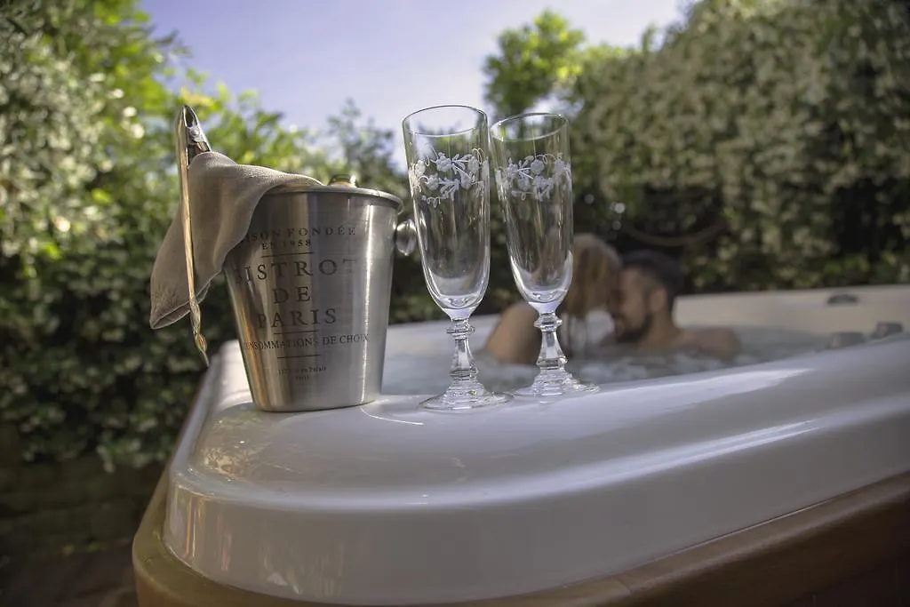 Holiday Home Porta Alla Fonte Massa e Cozzile
