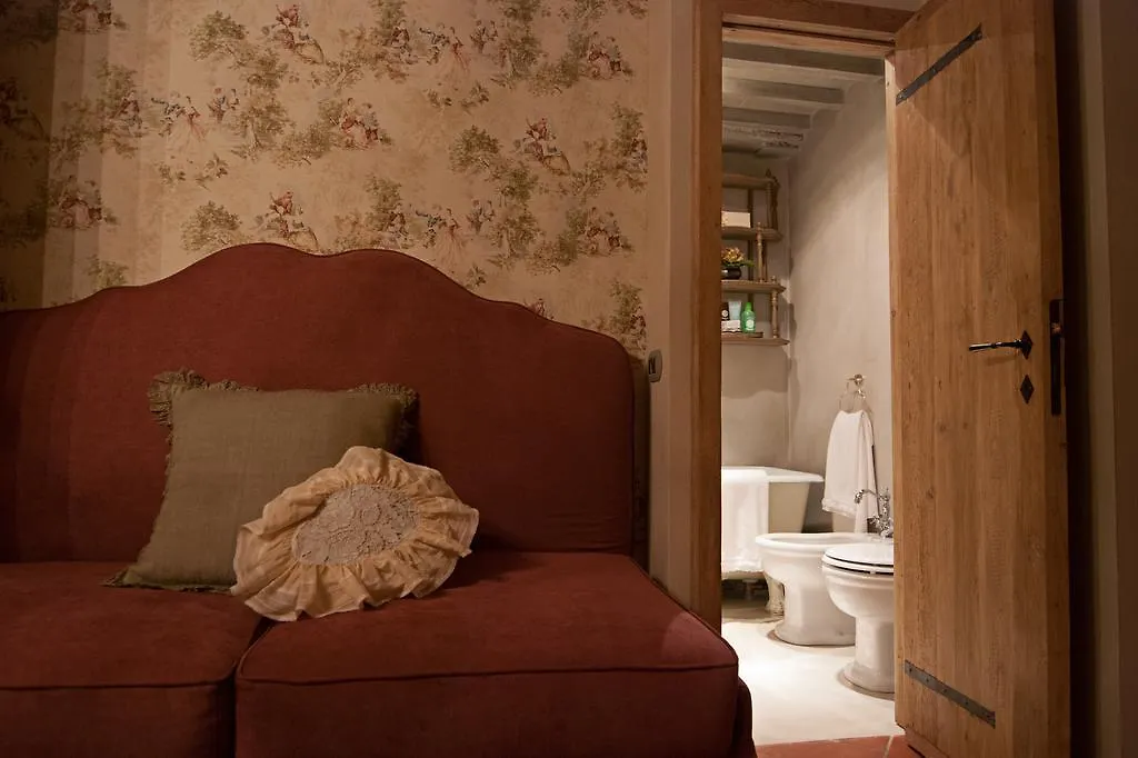 Holiday Home Porta Alla Fonte Massa e Cozzile