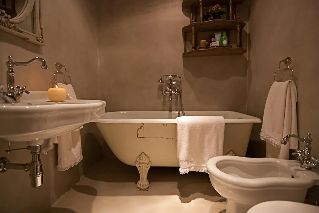 Holiday Home Porta Alla Fonte Massa e Cozzile