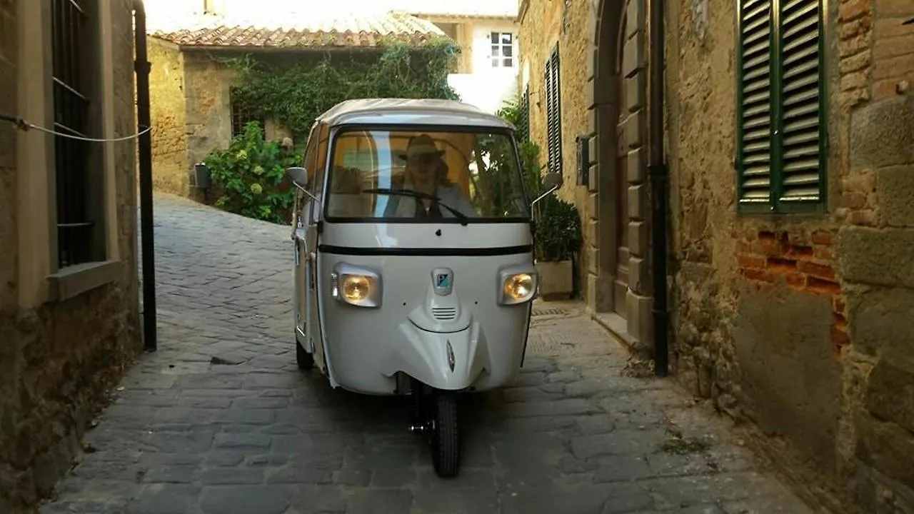 Holiday Home Porta Alla Fonte Massa e Cozzile